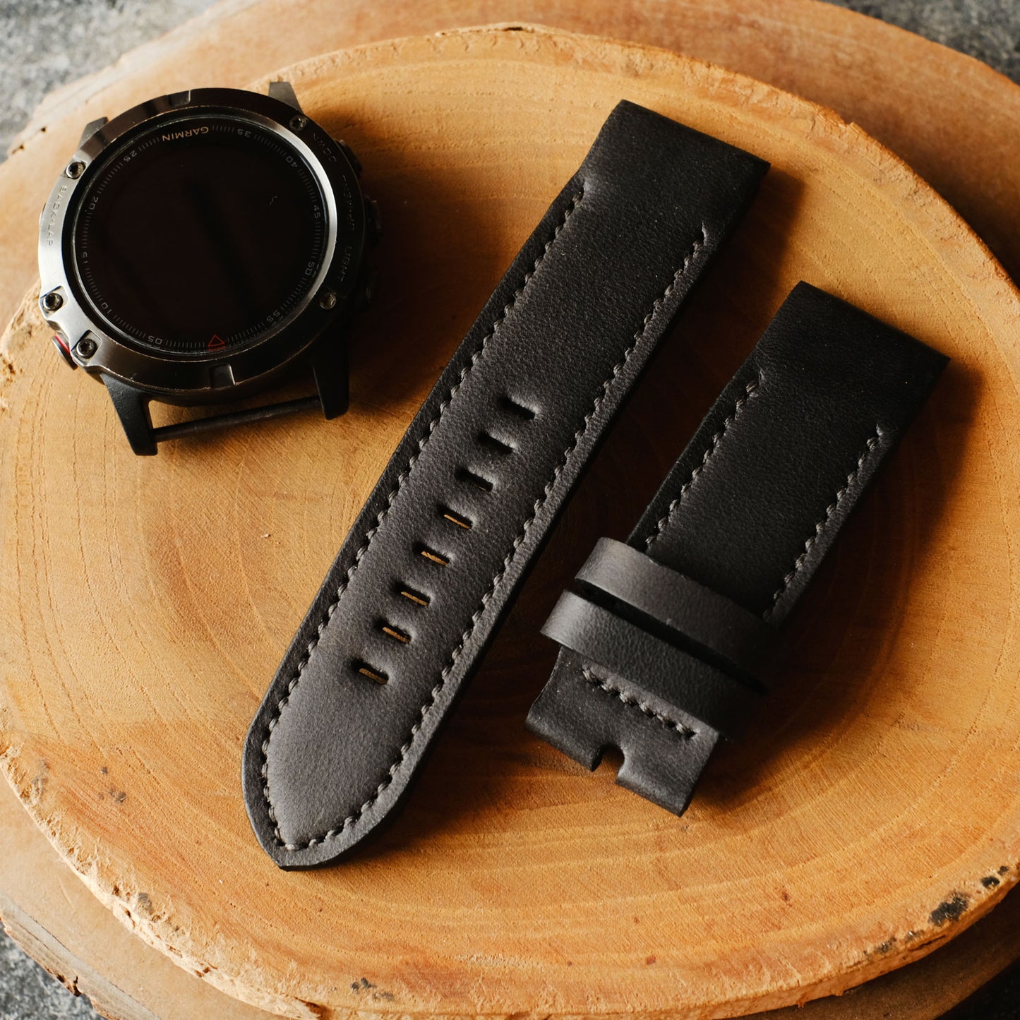 Crazy Horse Cowhide Black With Black Stitching Garmin Leather Strap