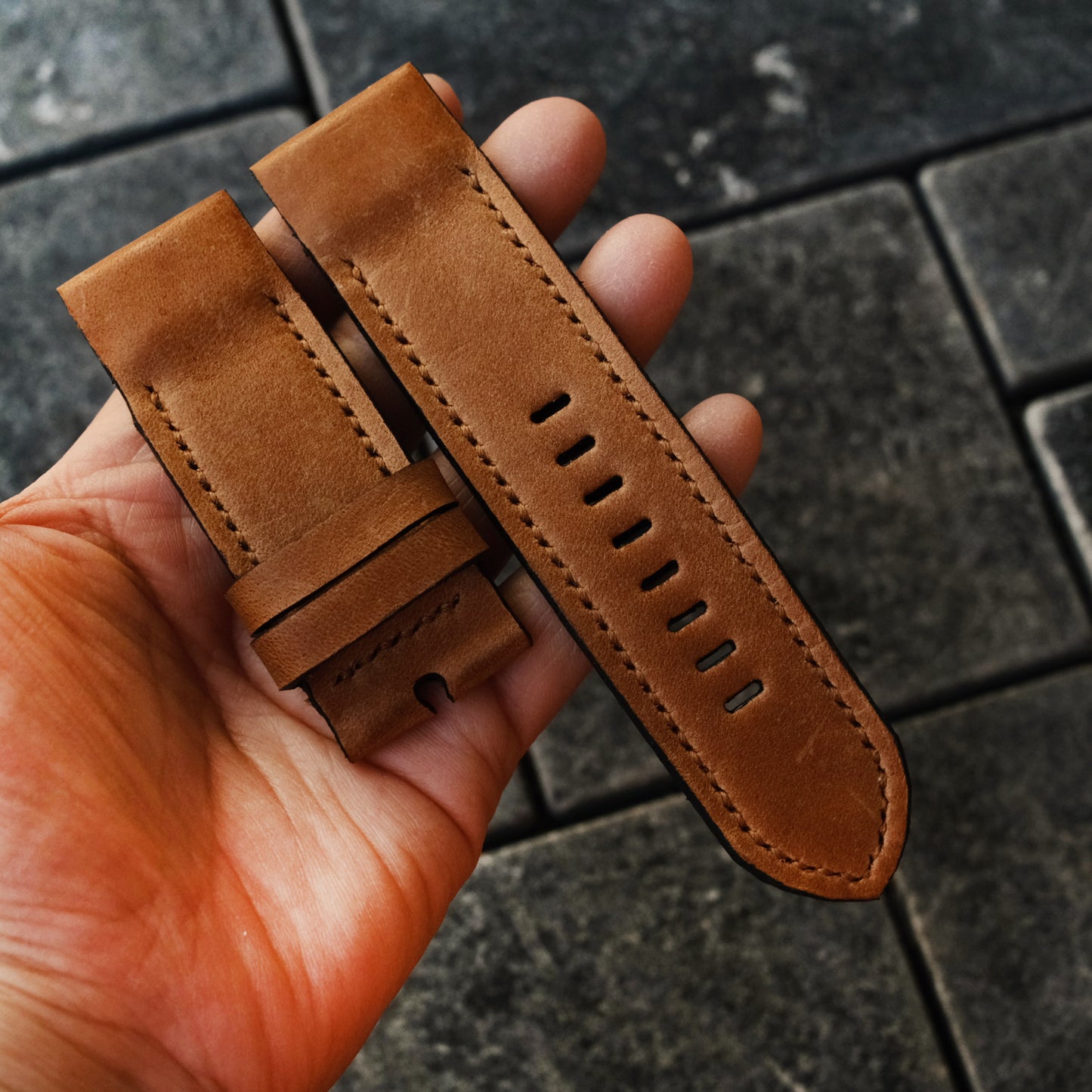 Crazy Horse Cowhide Tan Brown Cream Stitching Garmin Leather Strap