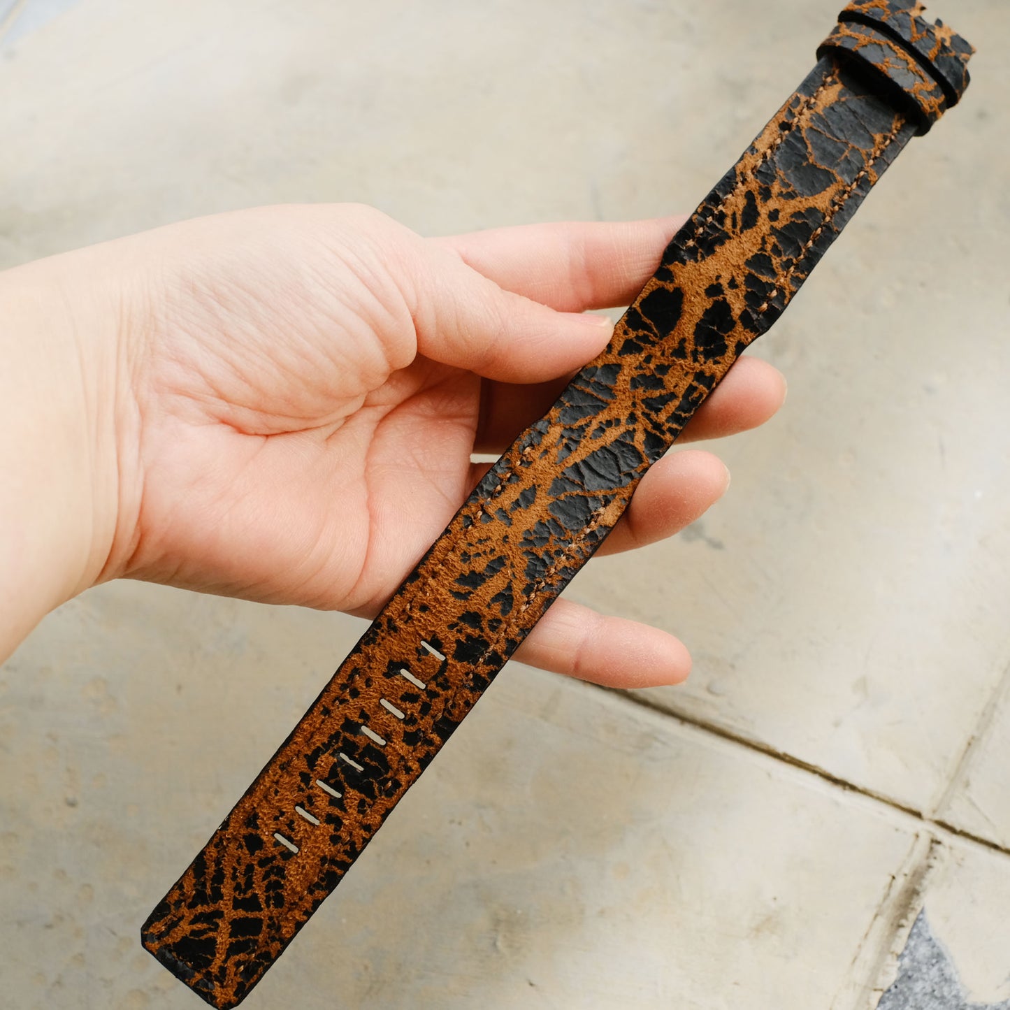 Handmade Cracked Leather Watch Strap for Dietrich Watch