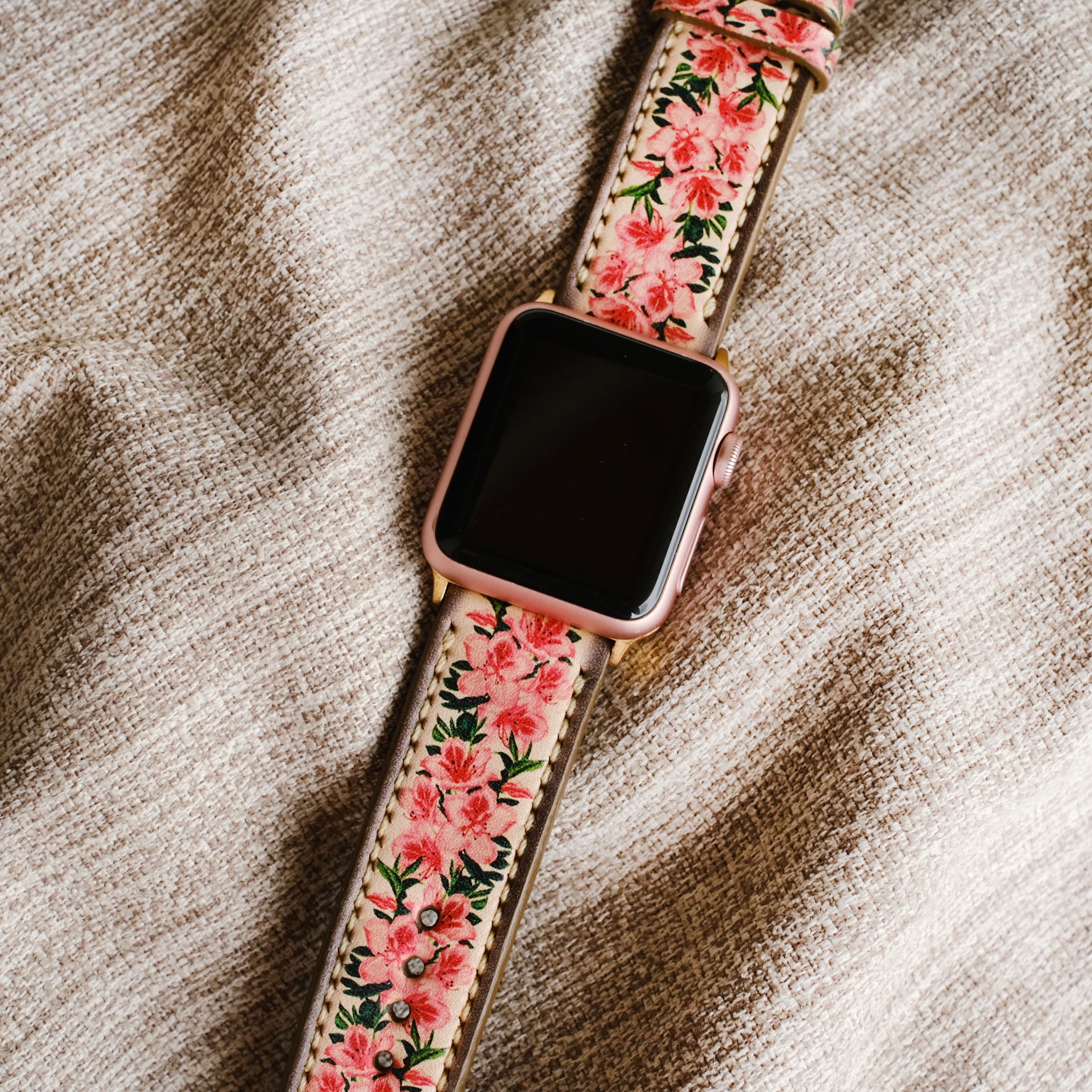 🍏💥 Upcycled LV Apple Watch Bands: Unleash the Style! 💥🍏 Upgrade yo