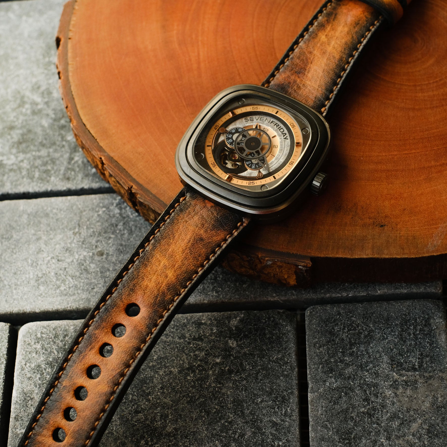 brown vintage watch strap