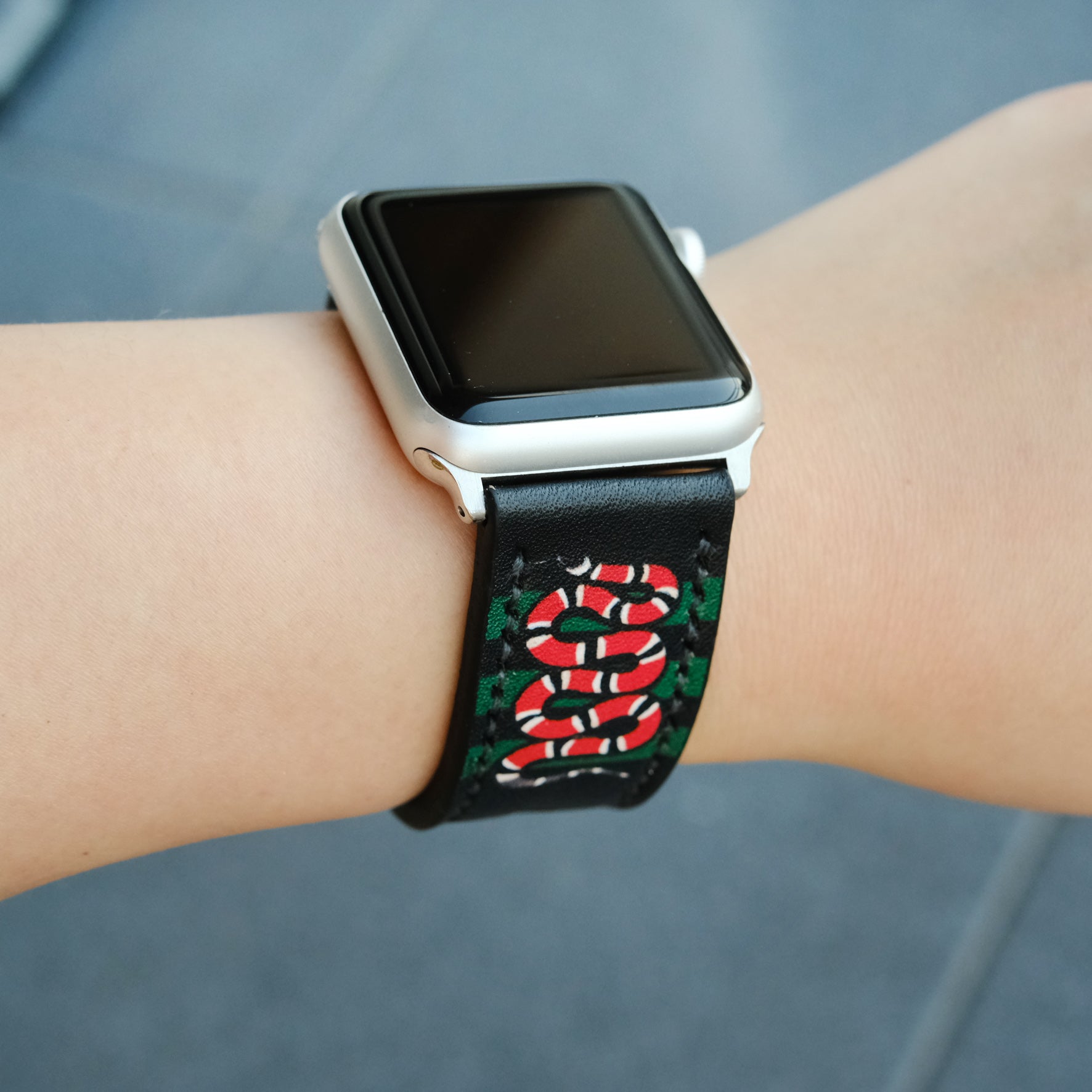 snake apple watch