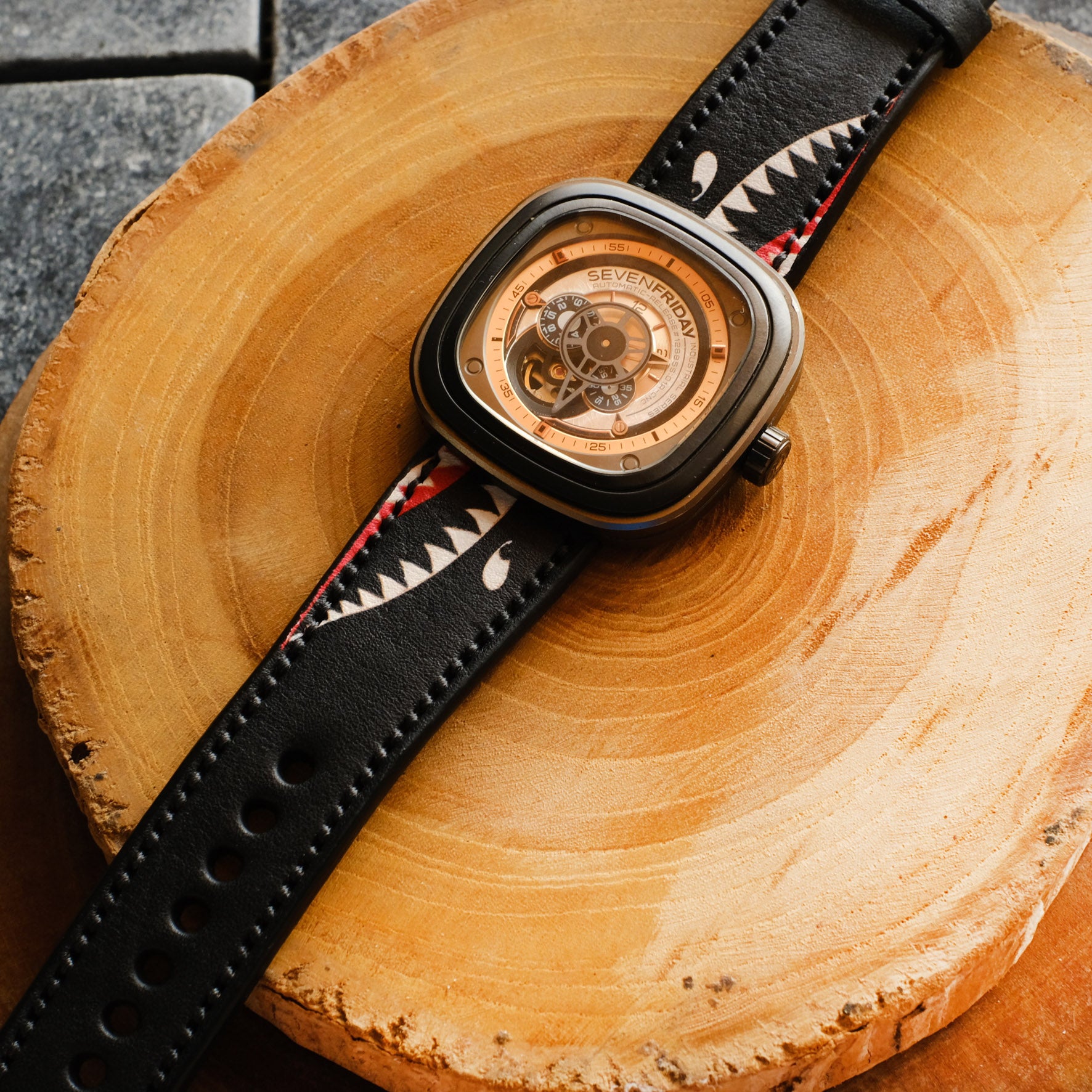 Sevenfriday best sale leather strap